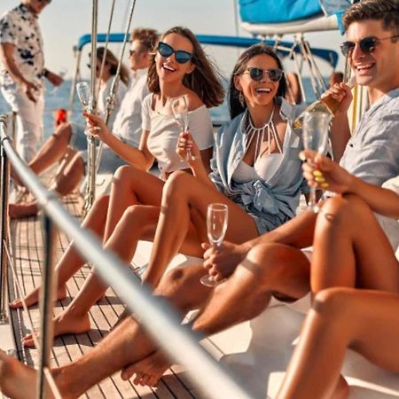 Hotel Nautico Riccione Kültér fotó