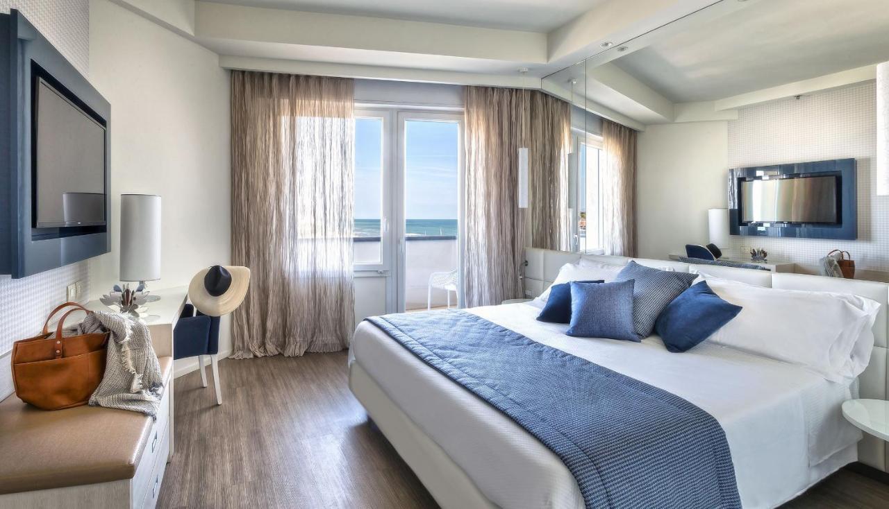 Hotel Nautico Riccione Kültér fotó