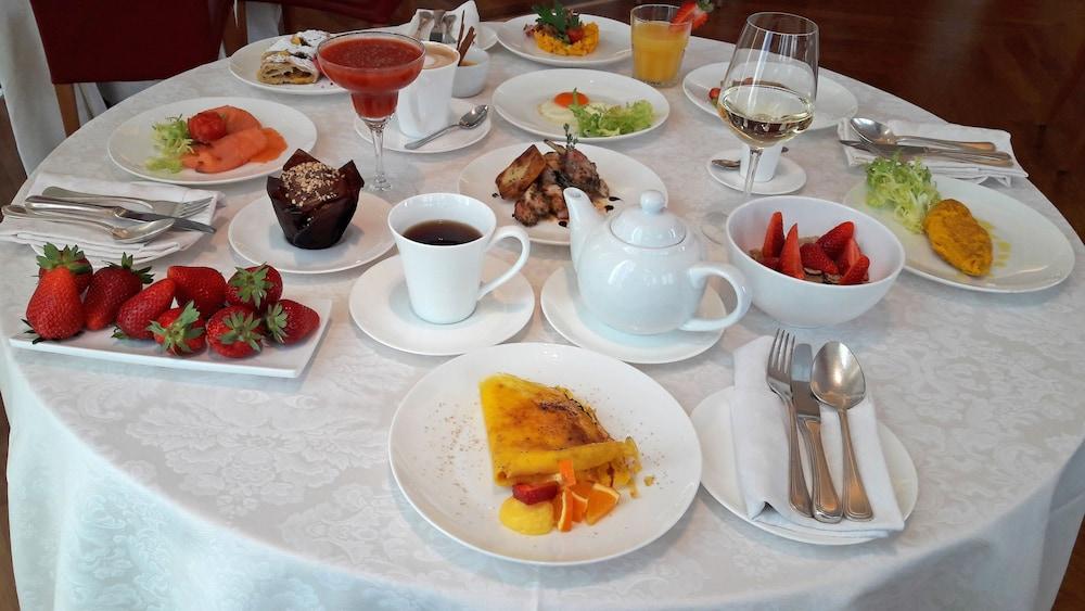 Hotel Nautico Riccione Kültér fotó