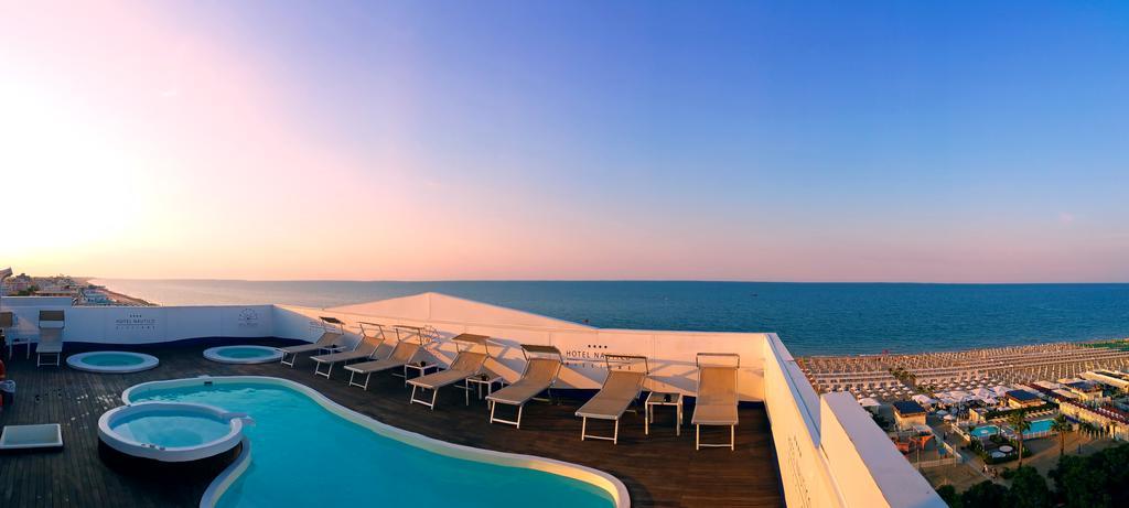Hotel Nautico Riccione Kültér fotó