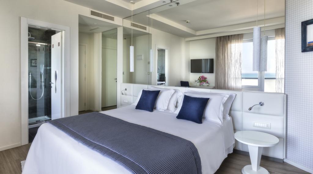 Hotel Nautico Riccione Kültér fotó