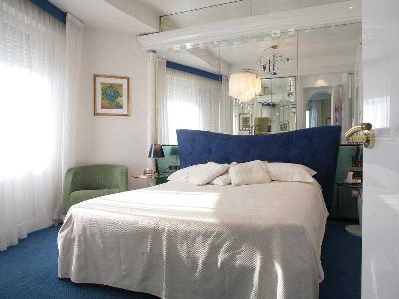 Hotel Nautico Riccione Kültér fotó