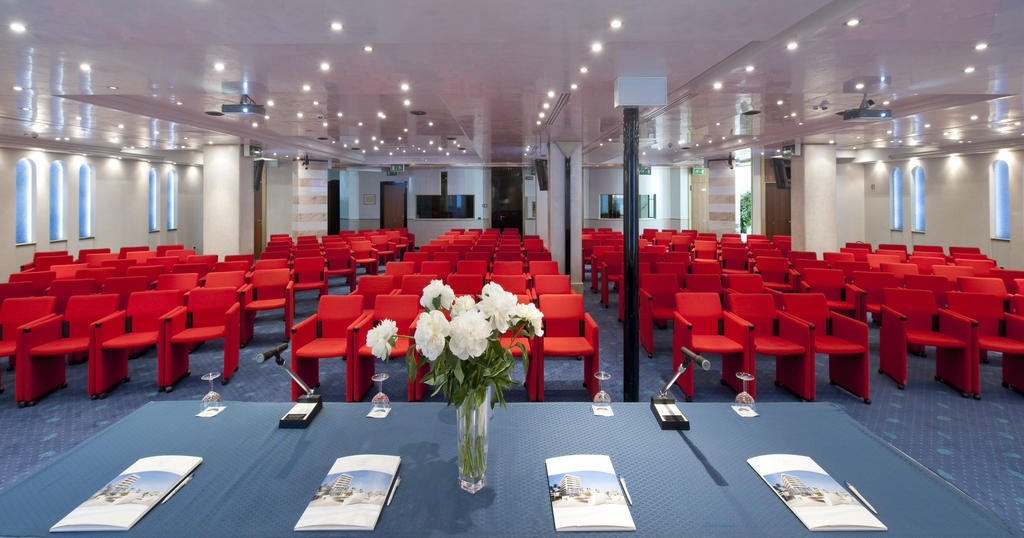 Hotel Nautico Riccione Kültér fotó